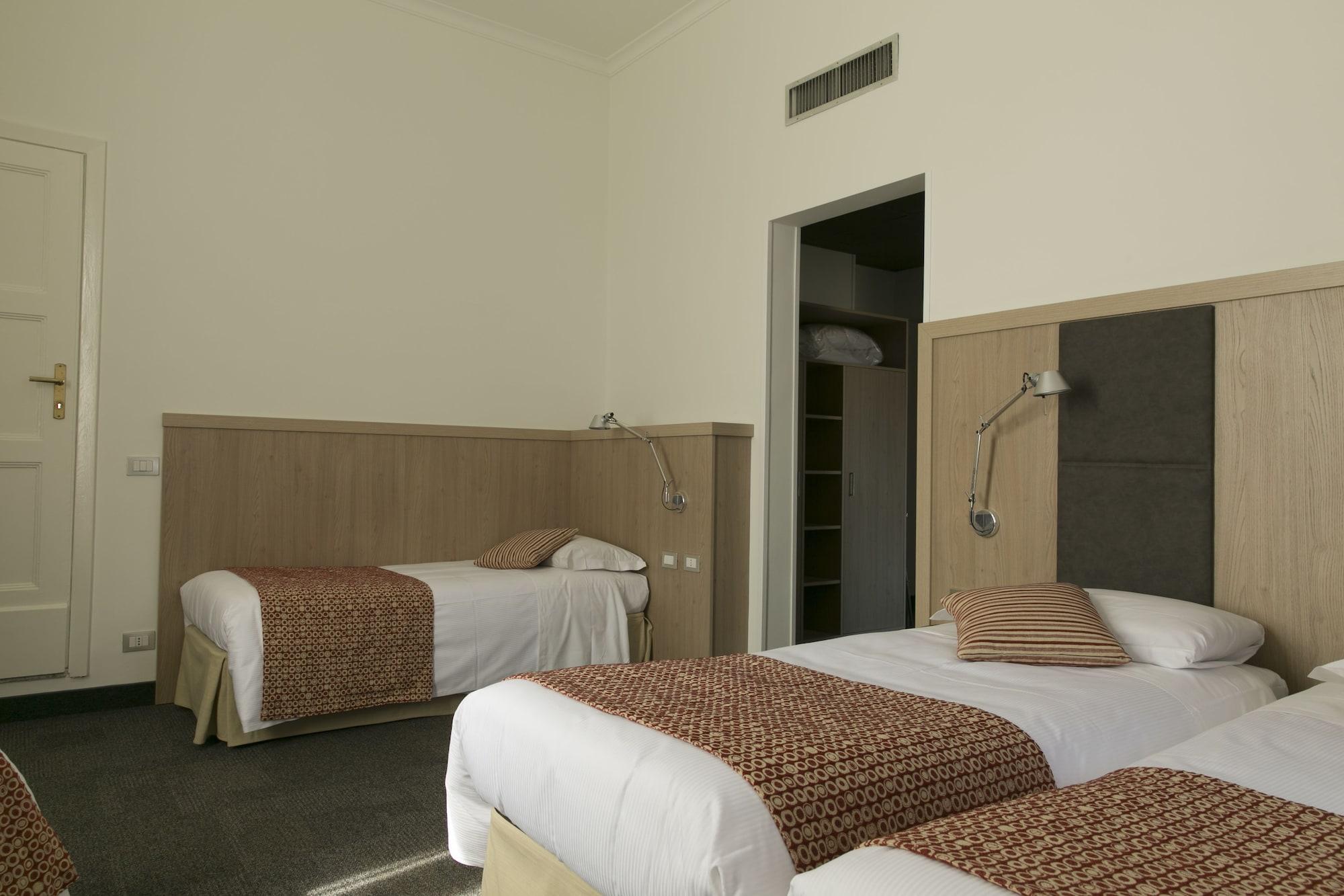 Hotel Casa Valdese Roma Esterno foto