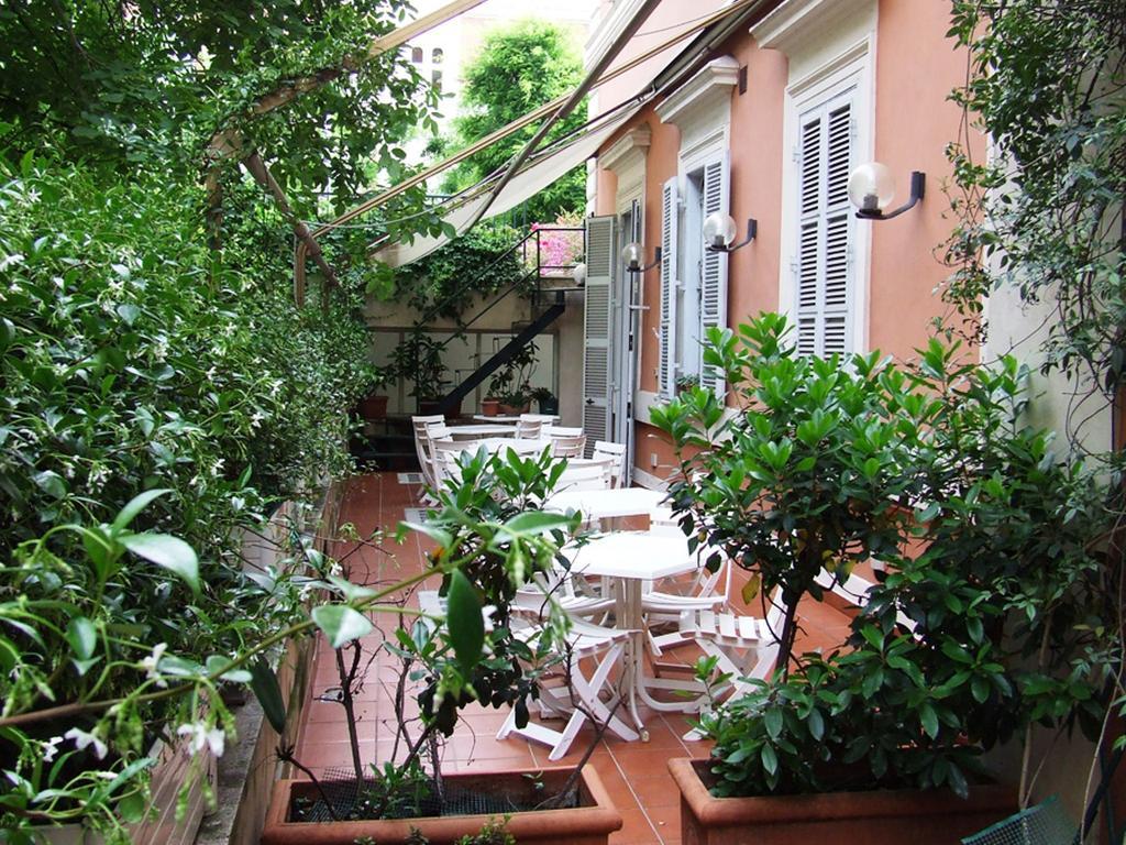 Hotel Casa Valdese Roma Esterno foto