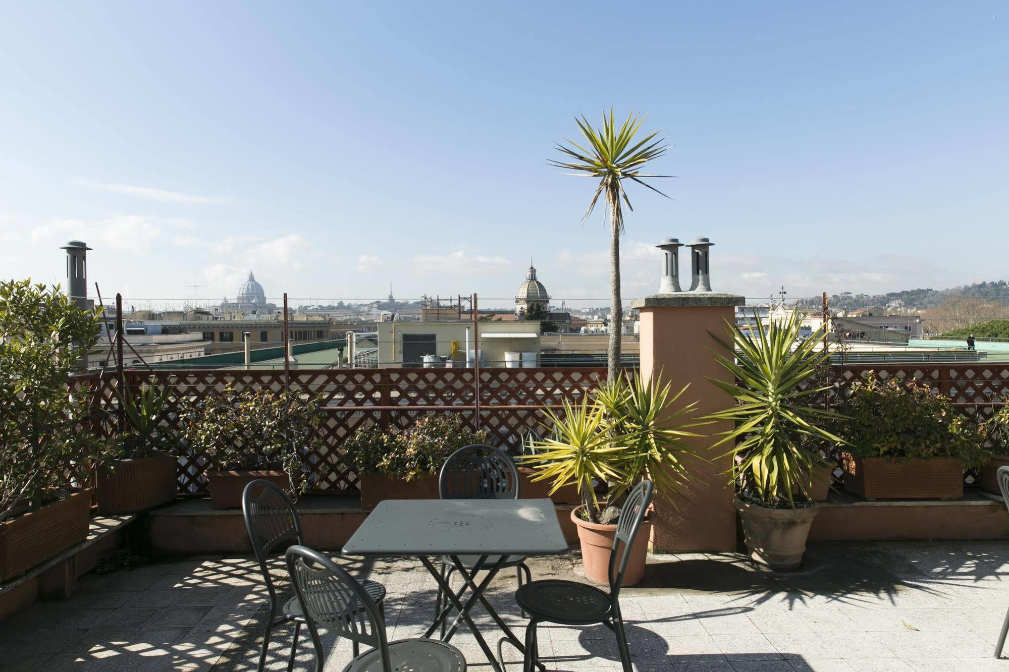 Hotel Casa Valdese Roma Esterno foto